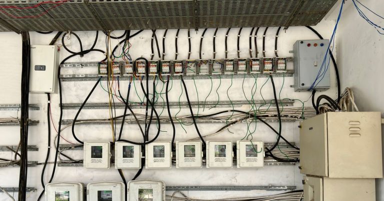 17 US States Are Placed Under Power Emergency as Blackout Fears Erupt - Featured image
