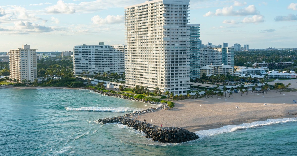 Aerial view of Bal Harbour beachfront and skyscrapers in Miami, Florida at daytime.