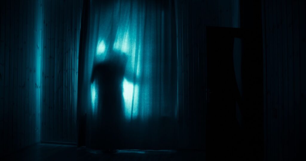 Scientists Finally Have an Answer for What Causes ‘Ghosts’ - Featured image
