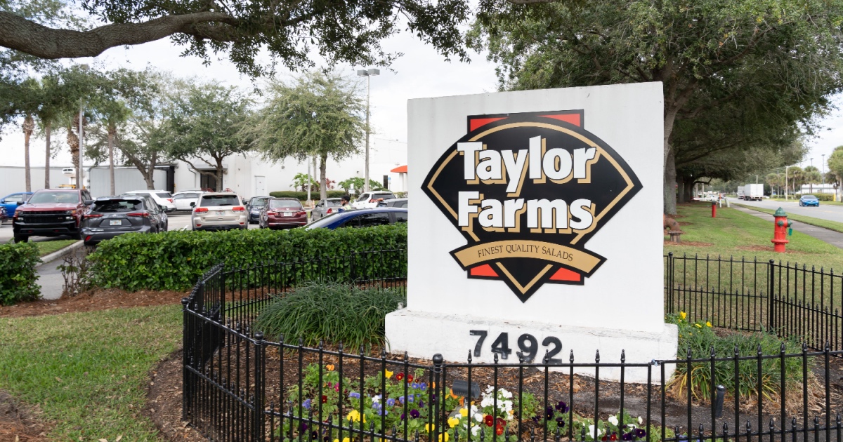 Major Retailers & Chains Pulling Lettuce Products Over Cyclospora Outbreak