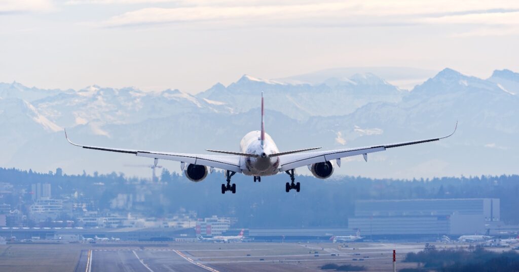 Spirit, Air Mountain, and More: The 2026 Airline Bankruptcy Wave Explained - Featured image