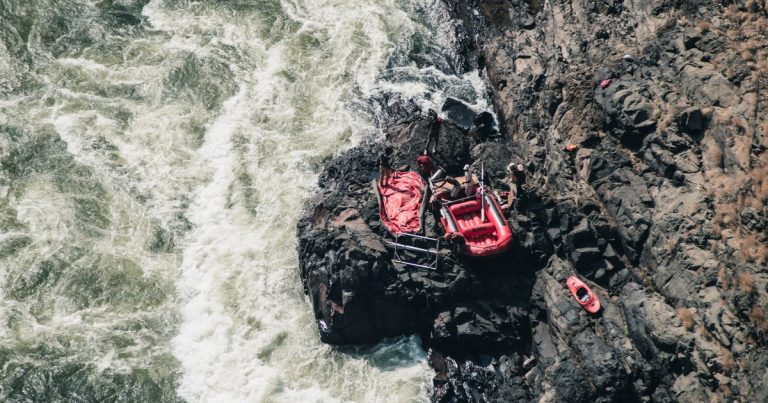 California Man Survives 44 Days Lost at Sea — Here’s How He Did It - Featured image