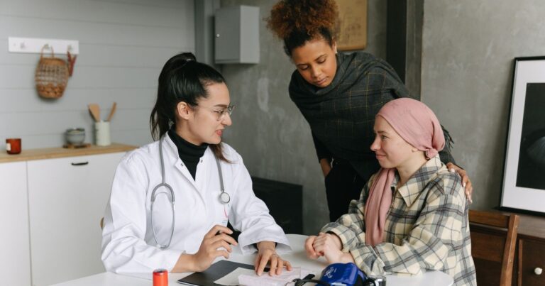 5 Cancer Symptoms Doctors Say People Keep Dismissing as Aging or Stress - Featured image