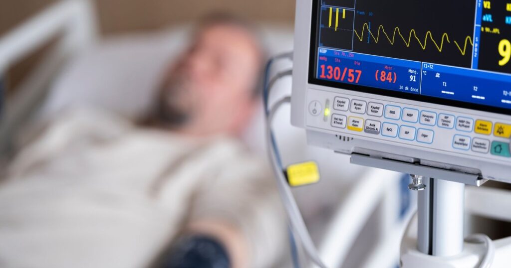 A Blood Test Already in Your Chart Could Predict Heart Attack Survival - Featured image