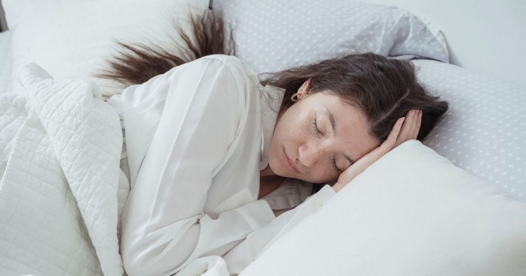 Drooling at Night? Here’s What It Could Reveal About Your Health - Featured image