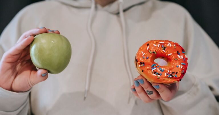 9 Colon Cancer Foods: What to Eat and What to Avoid, Backed by Science - Featured image