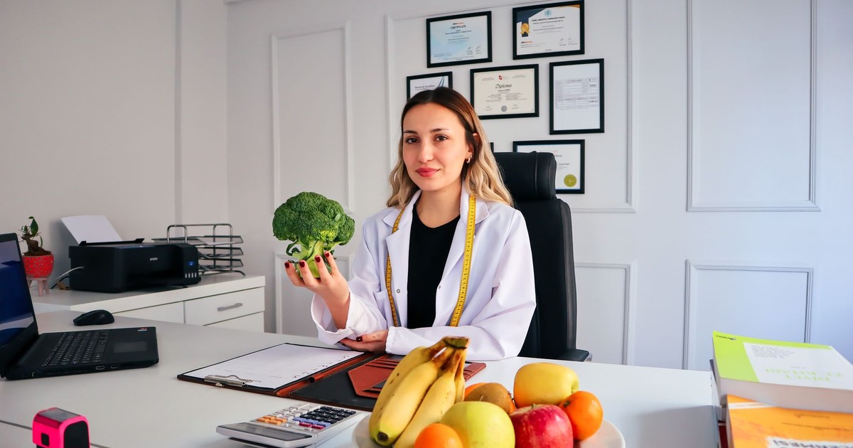 Three Foods Everyone Should Be Eating to Stay Healthy, According to a Nutritionist