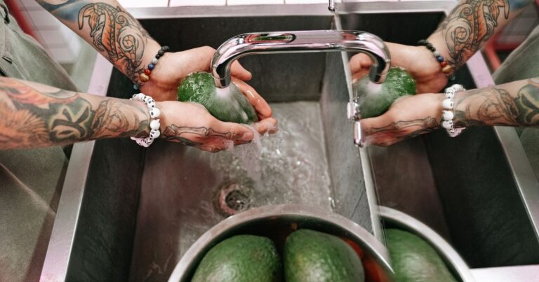 Nearly 1 in 5 Avocados Tests Positive for This — Here’s What to Do - Featured image
