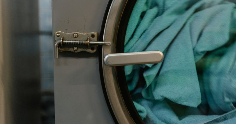 Should You Leave Your Washer’s Door Open or Closed Between Uses? Here’s What to Do - Featured image