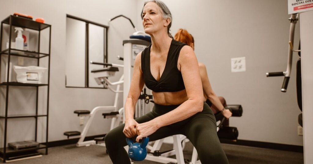 The Simple Functional Test Doctors Use to Help Predict Longevity After 75 - Featured image