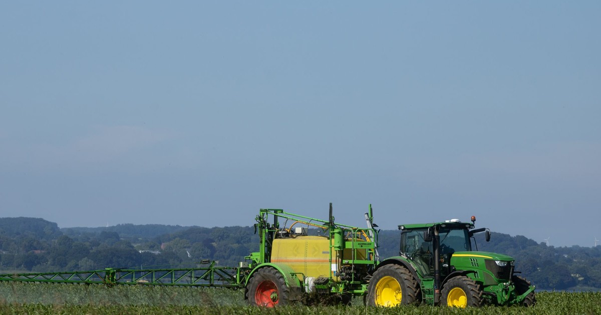 The EPA Just Approved 2 Forever Chemical Pesticides on America’s Biggest Food Crops