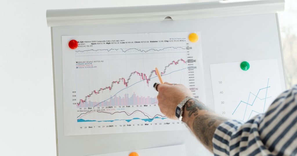 Warren Buffett’s 11-Word Stock Market Warning Has History Behind It - Featured image