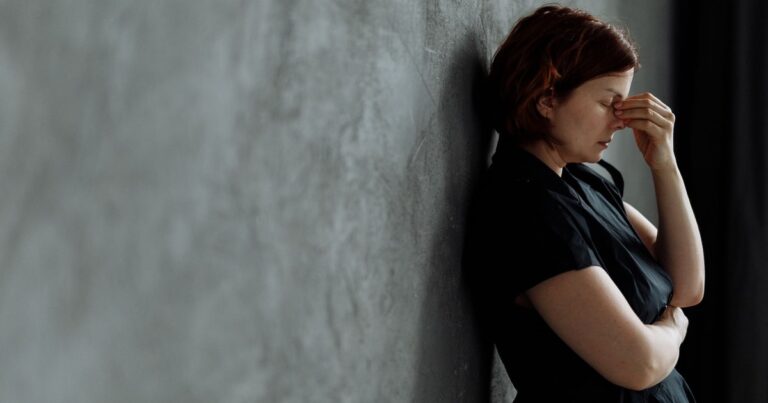 New Review Finds Strong Link Between Cannabis Use Disorder and Major Depression - Featured image