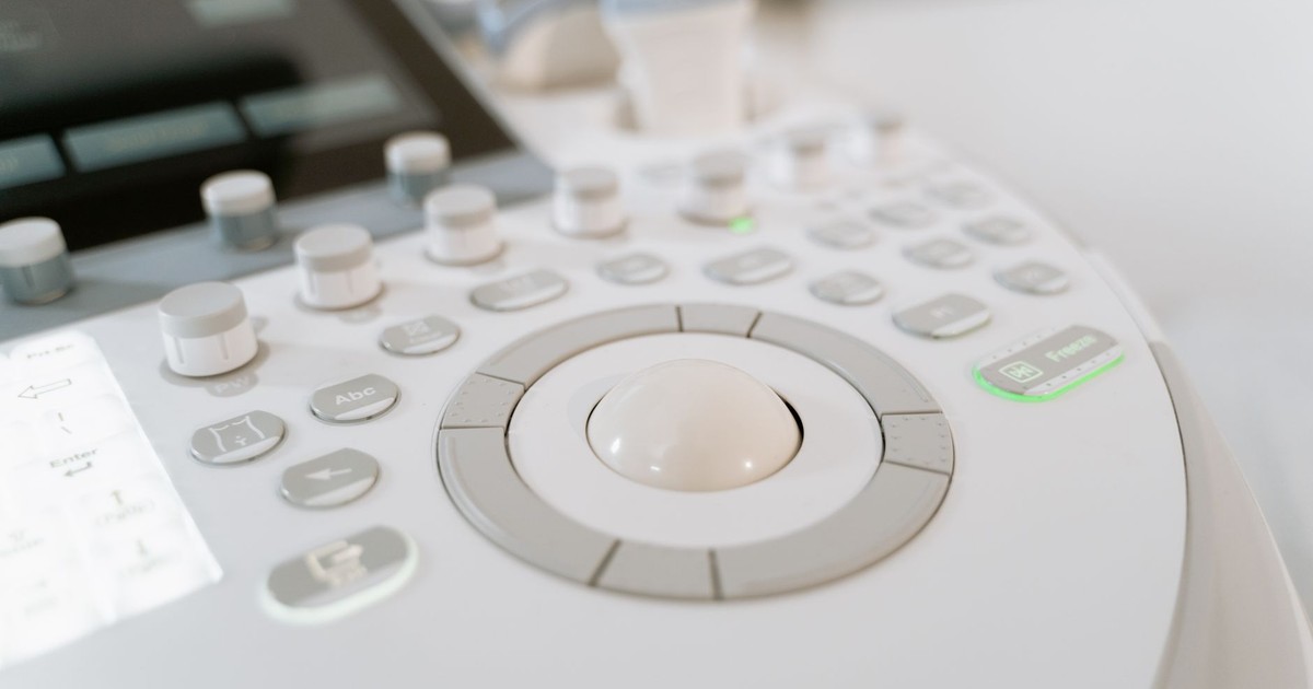 Scientists Just Used Sound Waves to Shatter COVID and Flu Viruses in the Lab