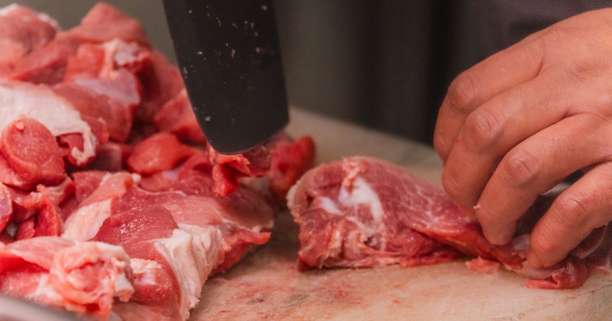 9 Foods You Should Never, Ever Eat Raw (Some Will Surprise You)